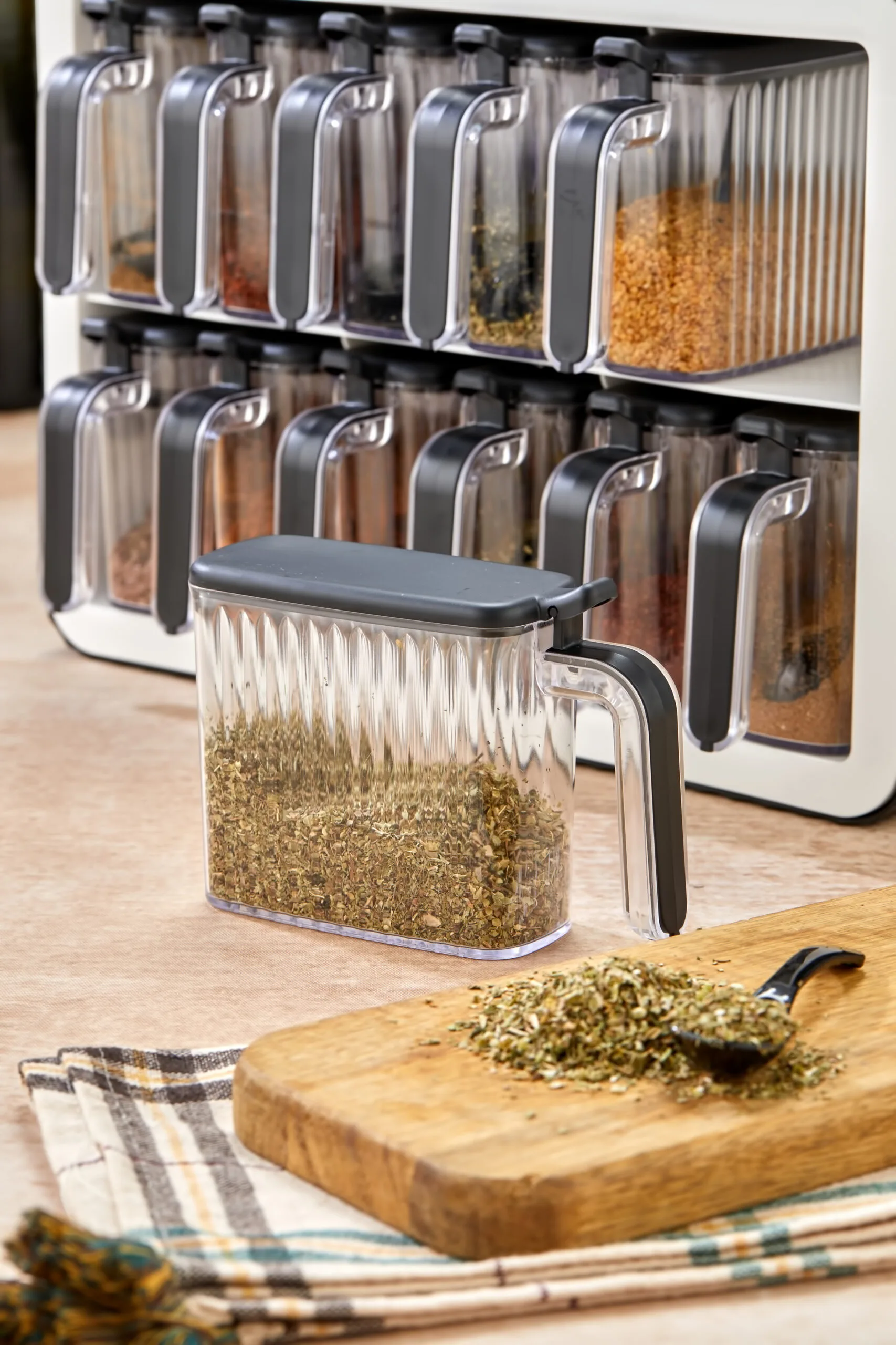 Aryus Kruidenrek met 12-delige Kruidenset Zwart 4 kruiden-pot-set-met-standaard1